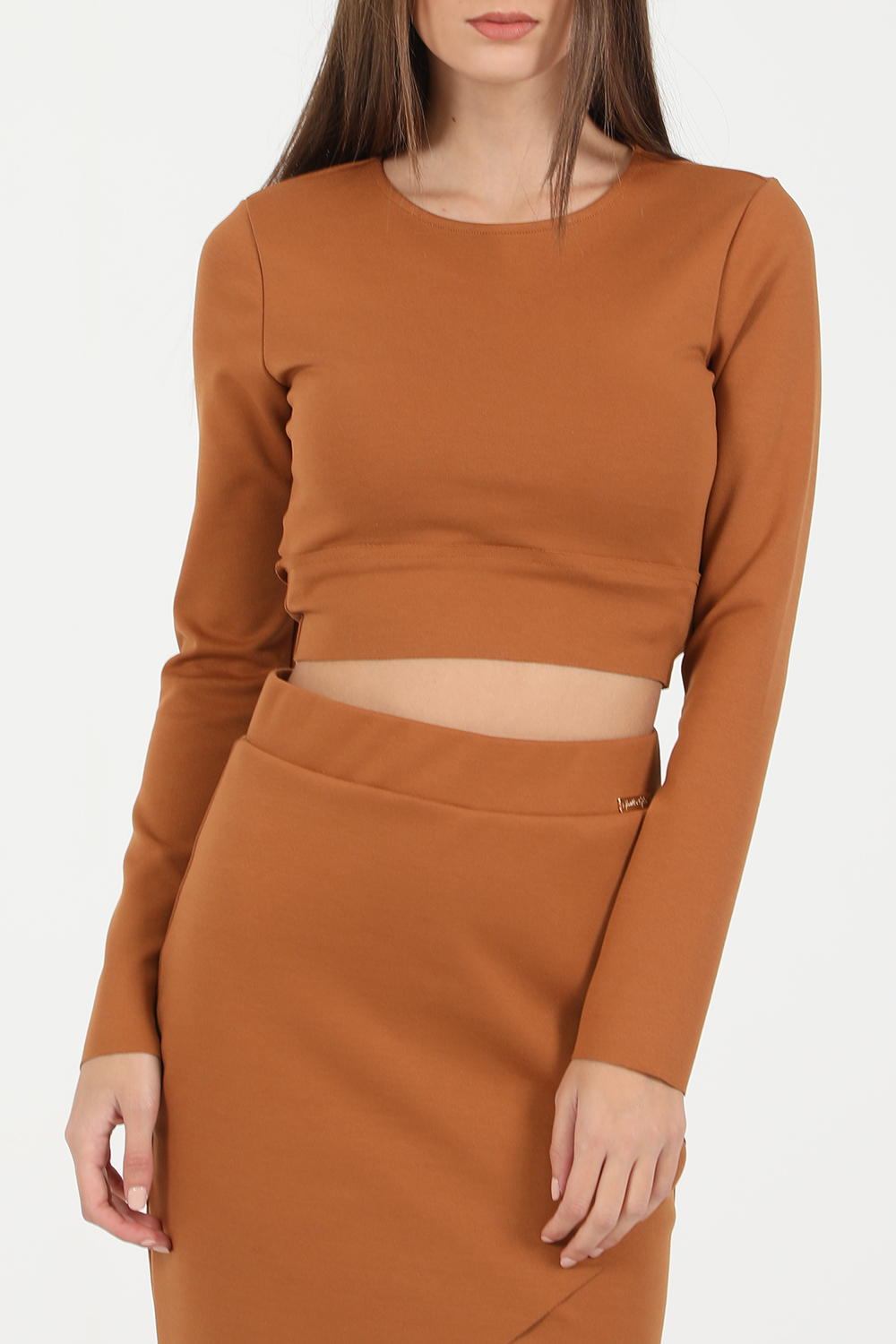 KENDALL + KYLIE – Γυναικειο cropped top KENDALL + KYLIE TURTLENECK DRAPPED TOP καφε