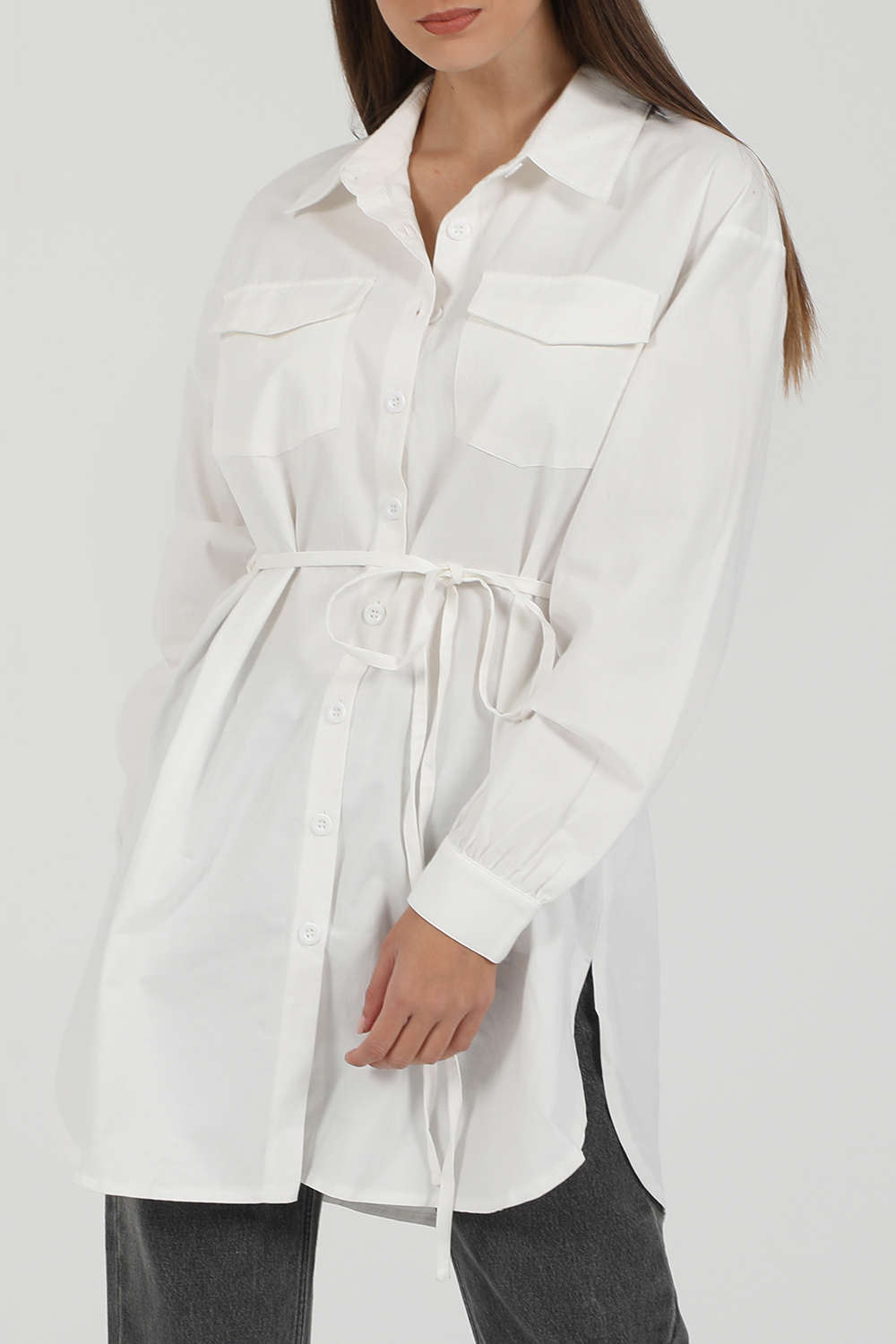 Γυναικεία/Ρούχα/Πουκάμισα/Μακρυμάνικα NA-KD - Γυναικείο μακρύ oversized πουκάμισο NA-KD OVERSIZED BELTED λευκό