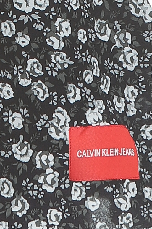 CALVIN KLEIN JEANS-Γυναικείο midi φόρεμα FLOWER PRINT CALVIN KLEIN JEANS μαύρο-λευκό
