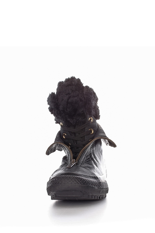 CONVERSE-Γυναικεία μποτάκια με γούνα Converse Chuck Taylor All Star Hi-Rise μαύρα