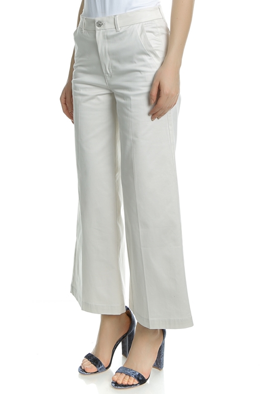 G-STAR-Γυναικείο παντελόνι BRONSON HIGH LOOSE CHINO 7/8  λευκό