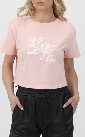 KENDALL + KYLIE-Γυναικείο cropped t-shirt KENDALL + KYLIE W PS * CROPPED LOGO T-SHIR ροζ