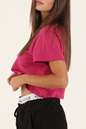 KENDALL+KYLIE-Γυναικείο cropped t-shirt KENDALL+KYLIE KKW.2S1.016.040 QUEEN LOGO LOOSE φούξια