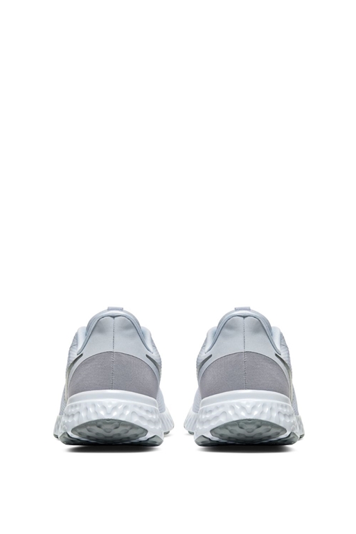 NIKE-Γυναικεία παπούτσια NIKE REVOLUTION 5 λευκά