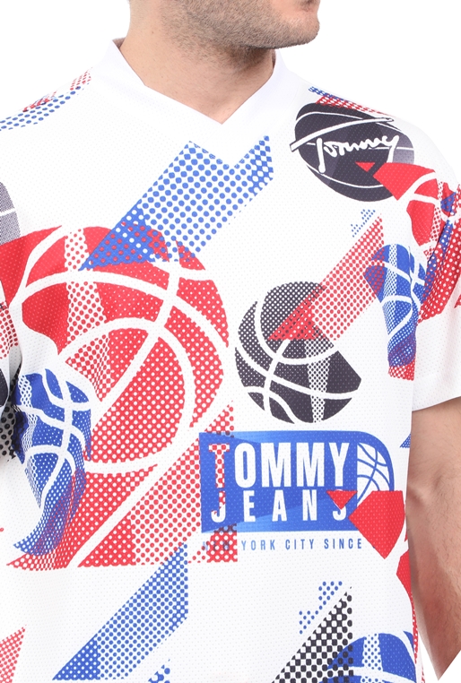 TOMMY HILFIGER-Ανδρικό t-shirt TOMMY HILFIGER BASKETBALL GRAPHIC λευκό μπλε κόκκινο