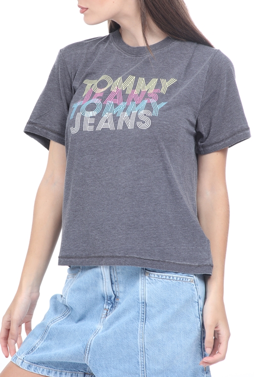 TOMMY HILFIGER-Γυναικείο cropped t-shirt TOMMY HILFIGER BXY CROP MULTI TOMMY μαύρο